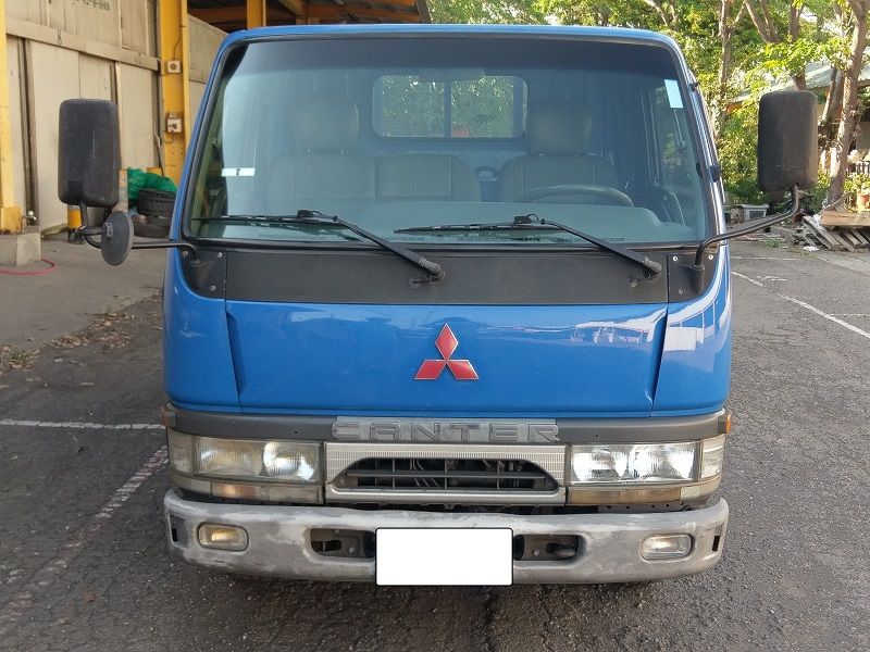 MITSUBISHI CANTER